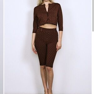 Miaou Brown Patterned Capris Set